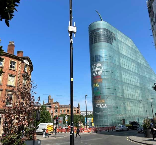 EE deploys more small cells to increase 4G capacity